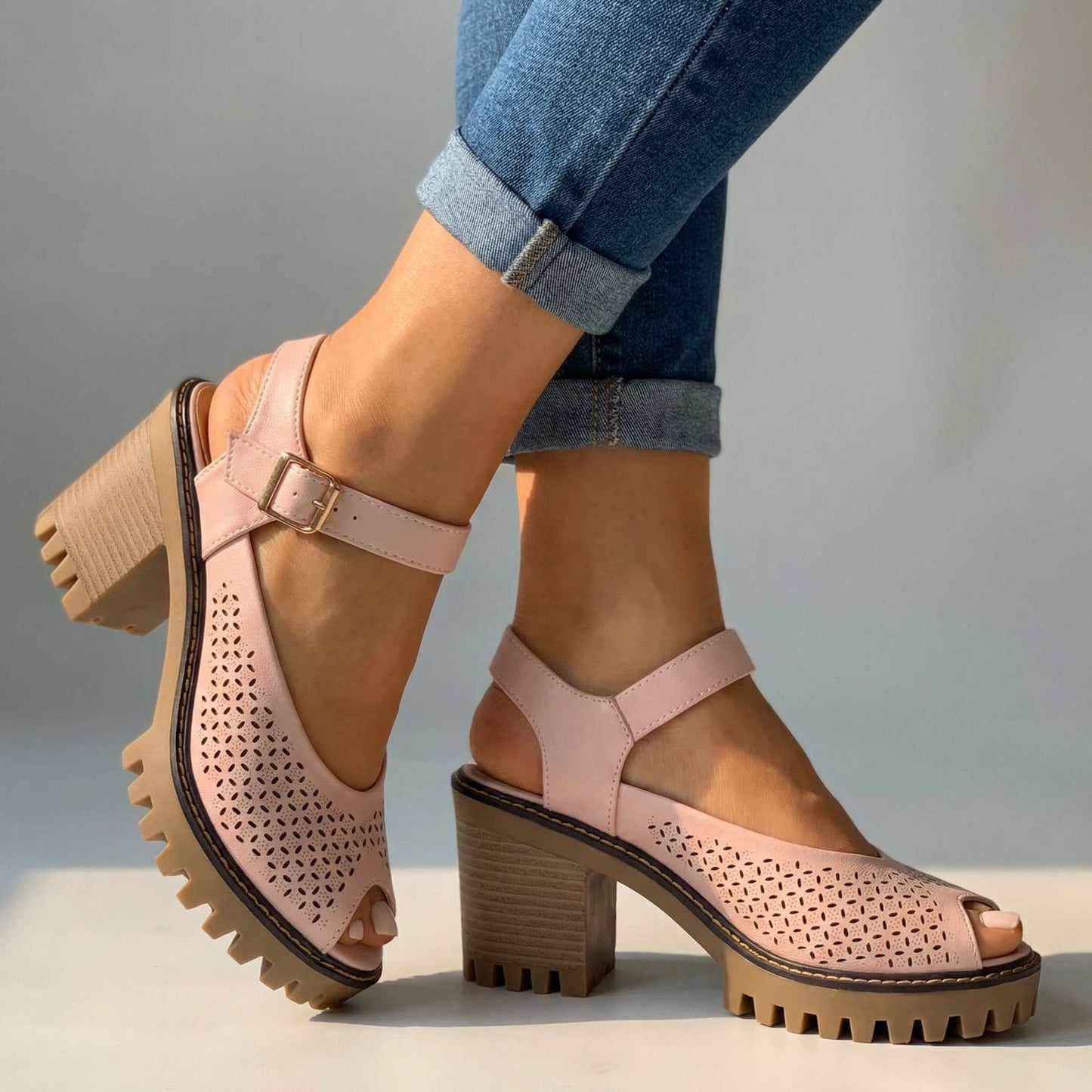 Women's Chunky Sandals with Flower Cut Design