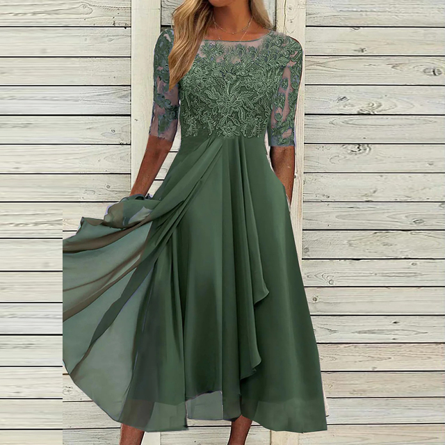 Women's Cocktail Dress with Elegant Design and Flattering Fit