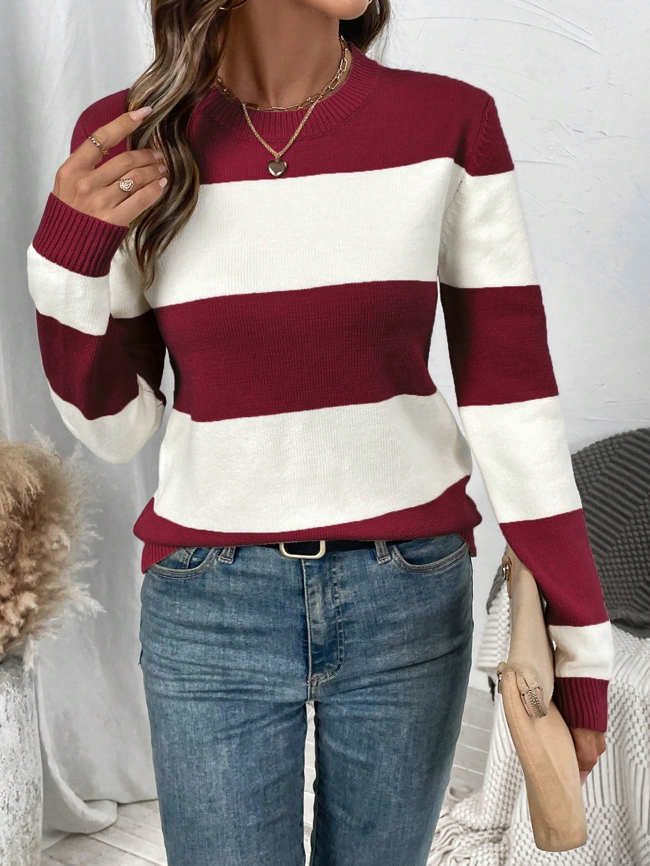 Women's Striped Sweater with Long Sleeves and Round Neck