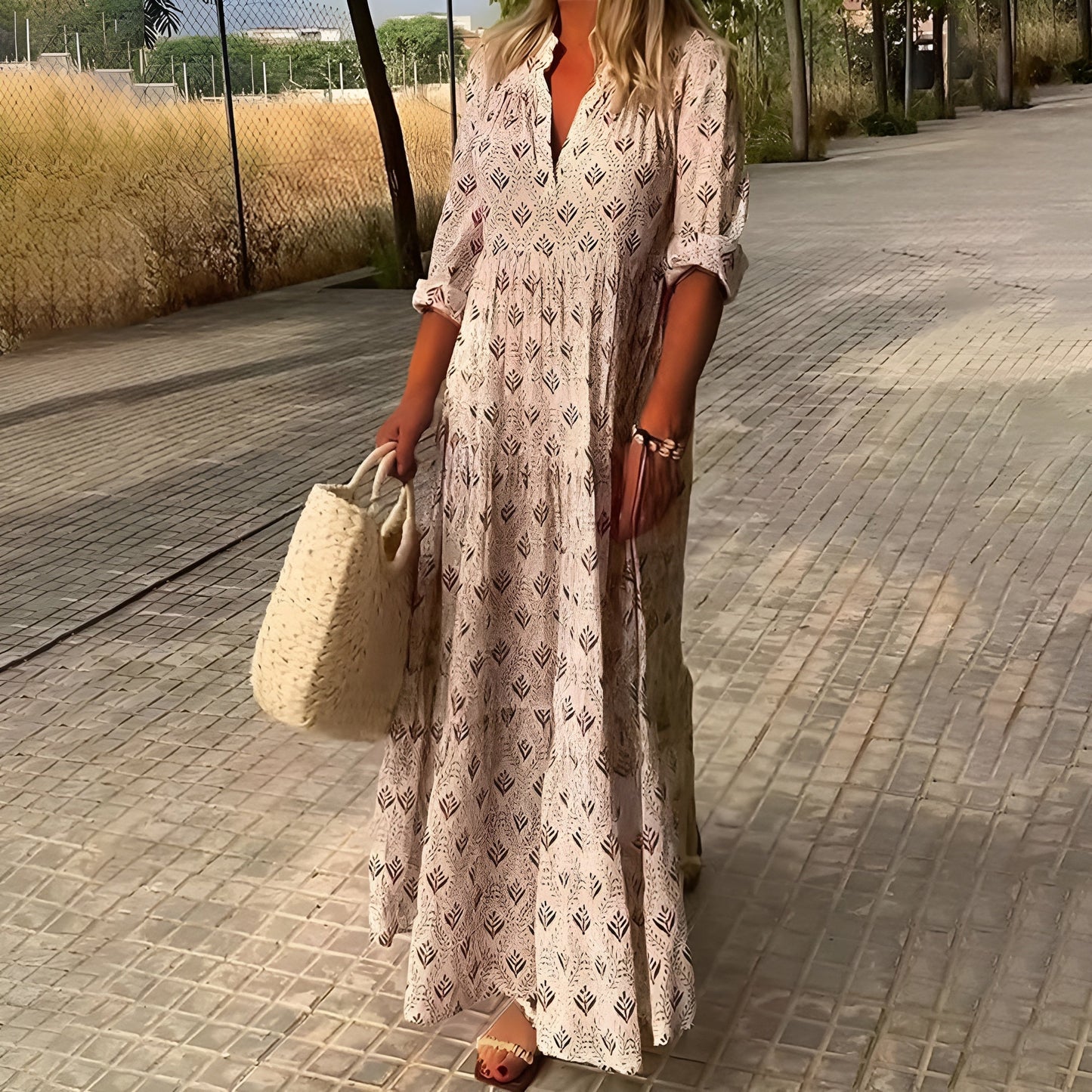 Women's Summer Dress with V-Neck and Timeless Silhouette