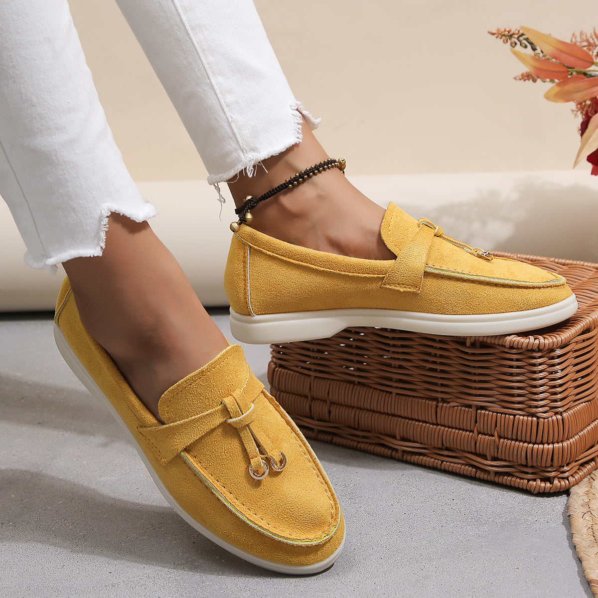 Women's Velvet Loafers with Cross-Tied Tassels