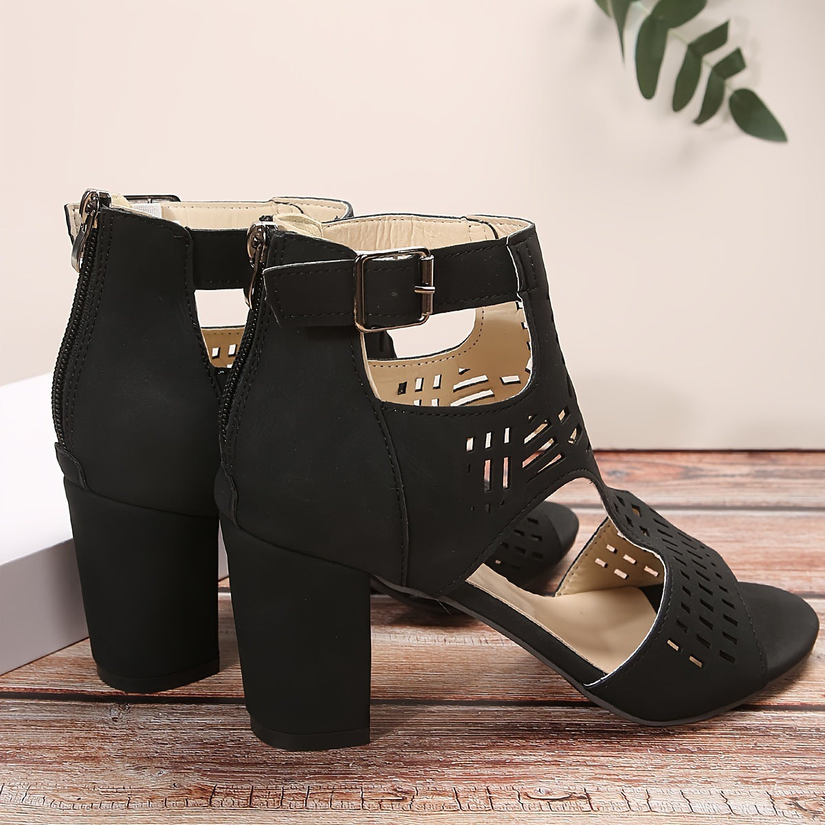 daisy | block heel sandal black