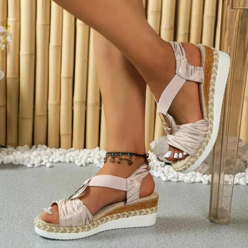 daisy | strappy flat sandal pink