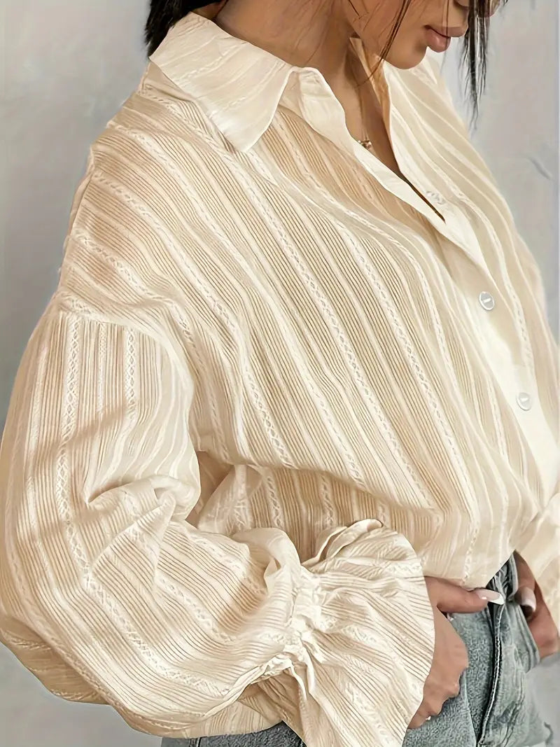 giorna | refined textured blouse with lace details