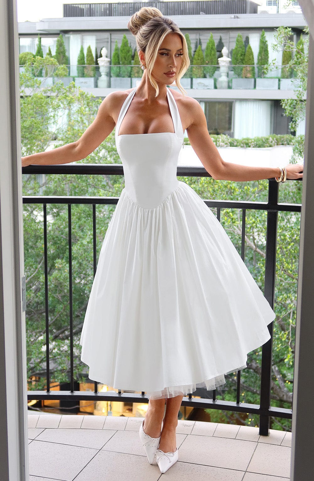 Thea | Elegant Halter-Neck Midi Dress