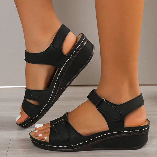 daisy | adjustable orthopedic sandal black
