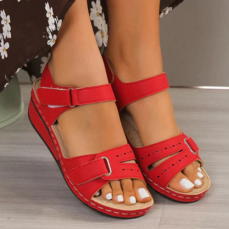 daisy | adjustable orthopedic sandal red