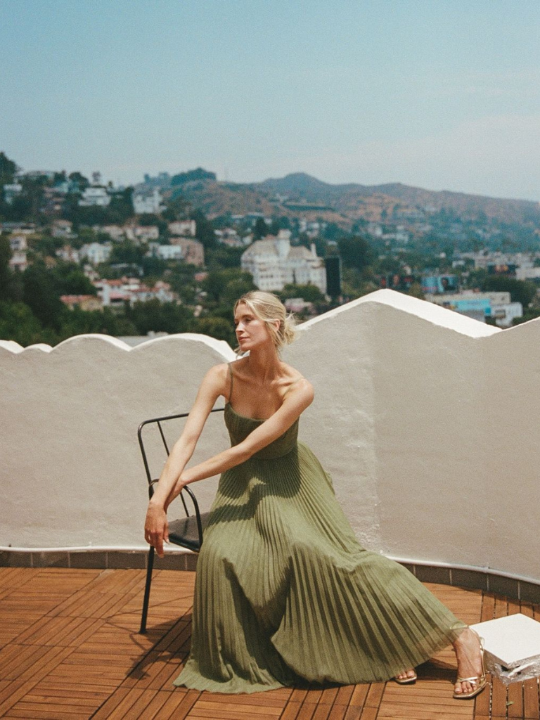 daisy | pleated sweetheart maxi dress