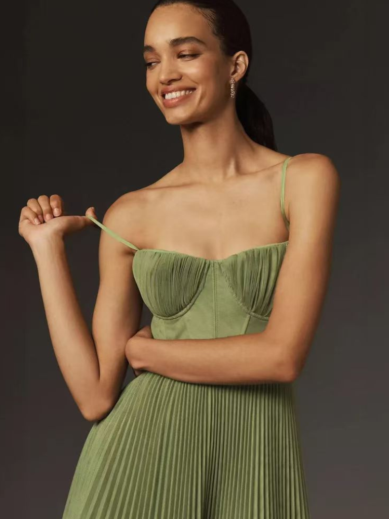 daisy | pleated sweetheart maxi dress