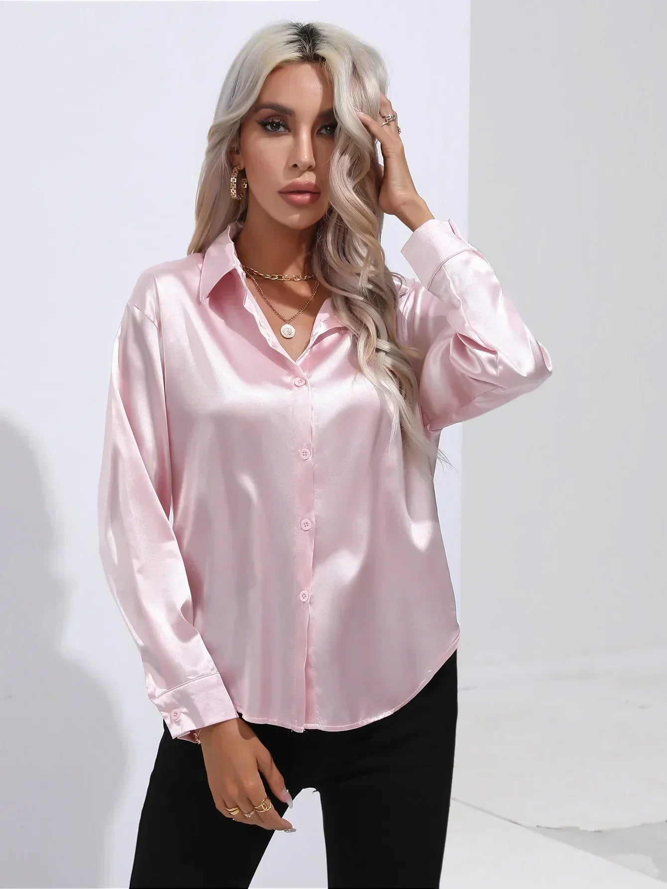 Annie | Elegant Satin Blouse for Refined Workwear