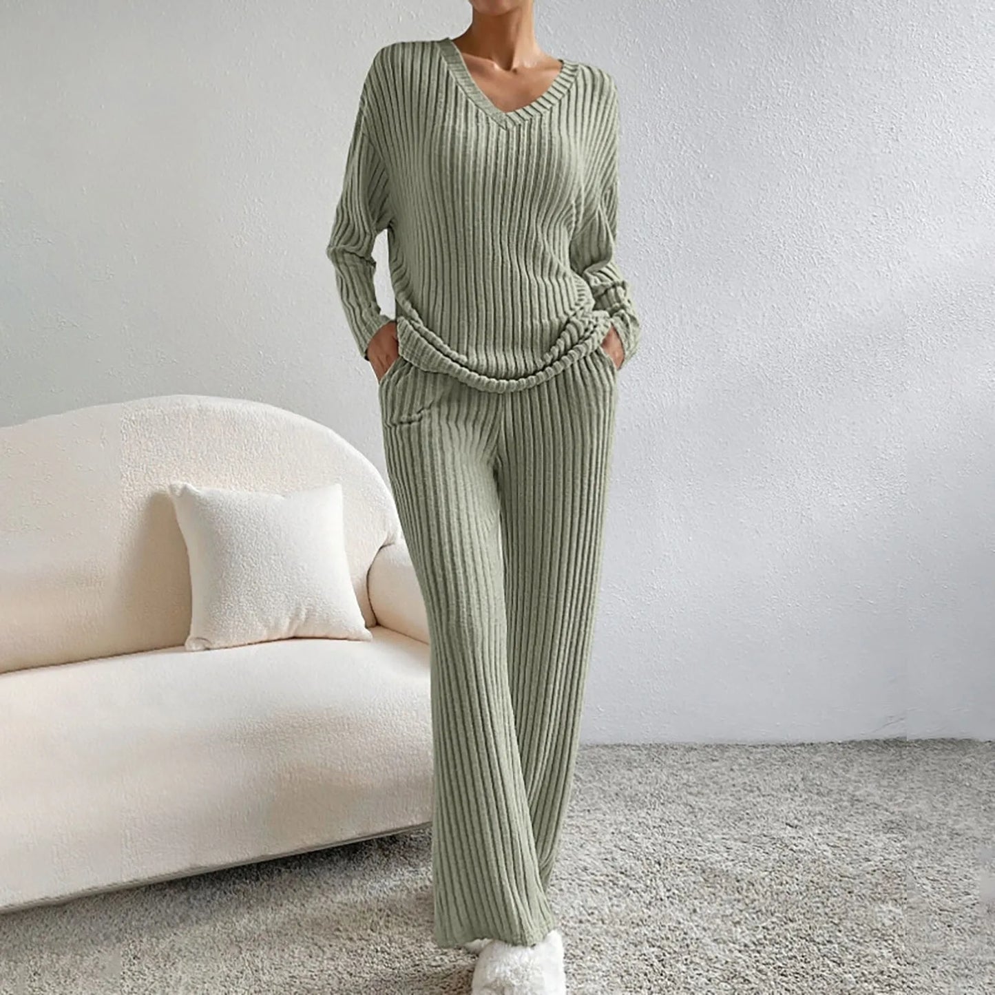 elodie | v-neck ribbed knit set dark green