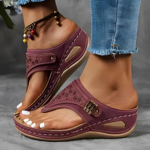 daisy | platform cut-out sandals burgundy