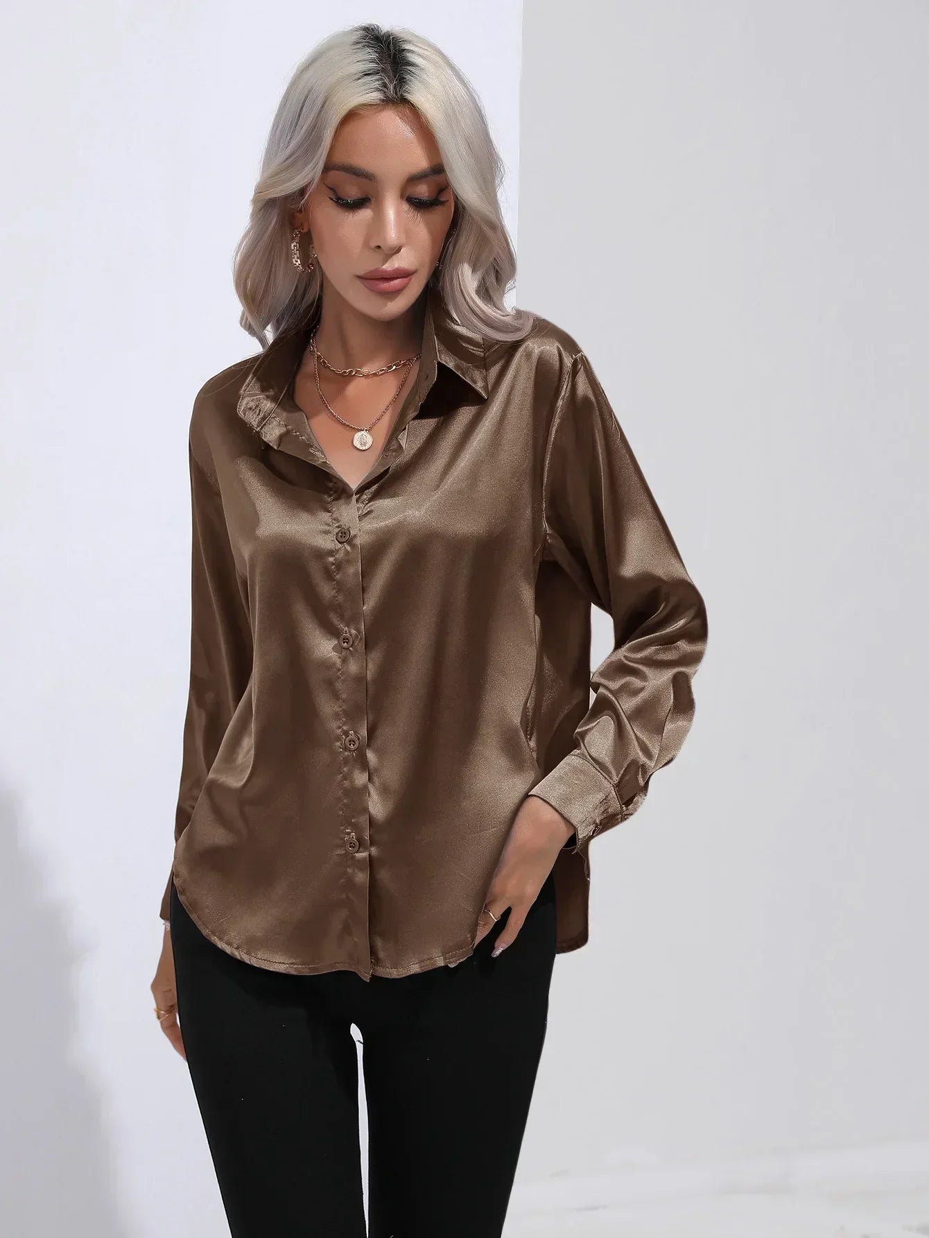 Annie | Elegant Satin Blouse for Refined Workwear