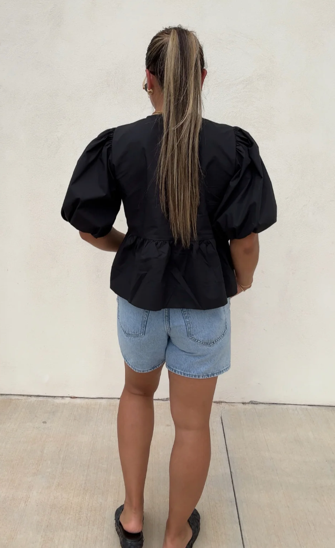 gisou puffed sleeve top with striped details