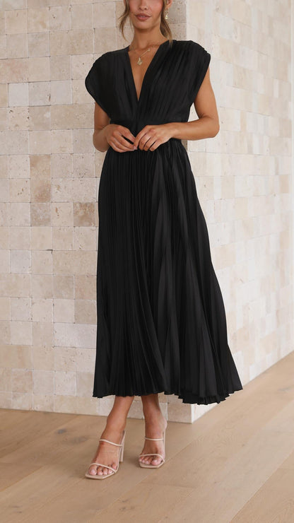 daisy | pleated v-neck maxi dress