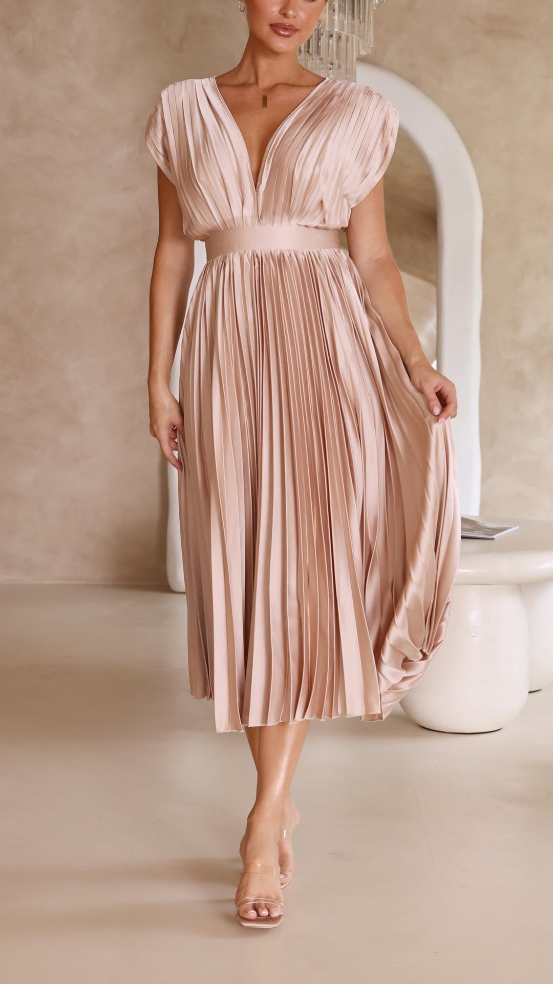 daisy | pleated v-neck maxi dress