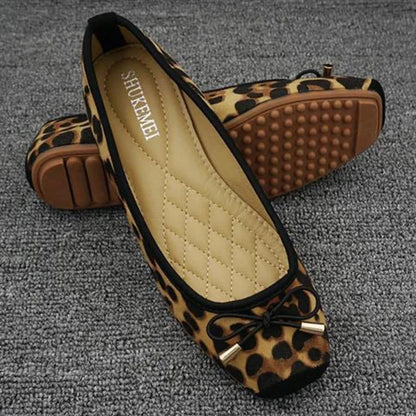 Women's Ballet Flats with Leopard Print and Bowknot Detail