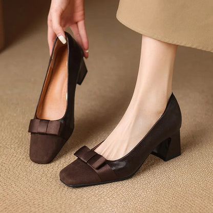 Women's Block Heeled Pumps with Bow-Knot Detail