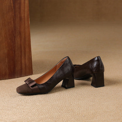 Women's Block Heeled Pumps with Bow-Knot Detail