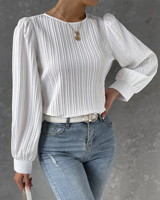 Women's Blouse with Elegant Lantern Sleeves for Everyday Comfort