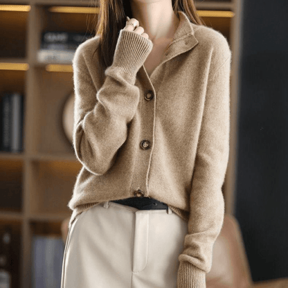 Women's Cashmere Cardigan with Relaxed Fit for Ultimate Comfort