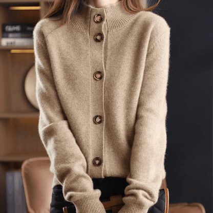 Women's Cashmere Cardigan with Relaxed Fit for Ultimate Comfort
