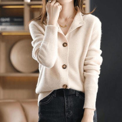 Women's Cashmere Cardigan with Relaxed Fit for Ultimate Comfort