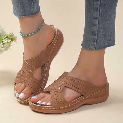 Women's Casual Slippers with Platform Sole