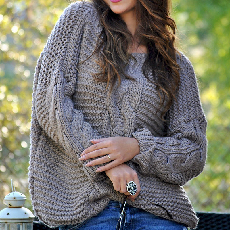 Women's Chunky Knit Sweater with Cable Pattern and Raglan Sleeves