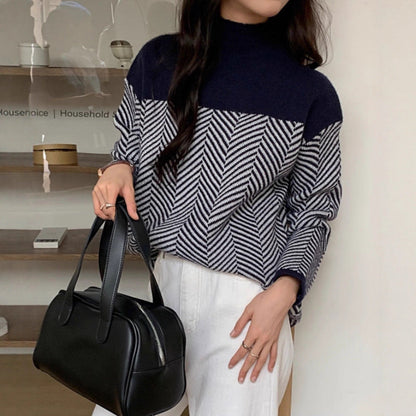 Women's Chunky Knit Sweater with High Neck and Zigzag Pattern