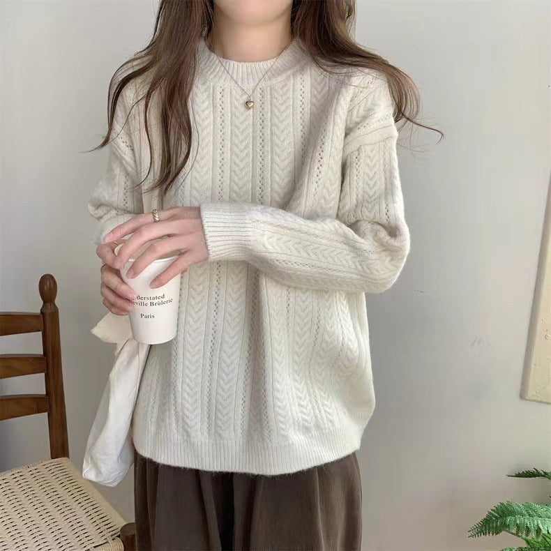 Women's Chunky Knit Sweater with Modern Cable Design