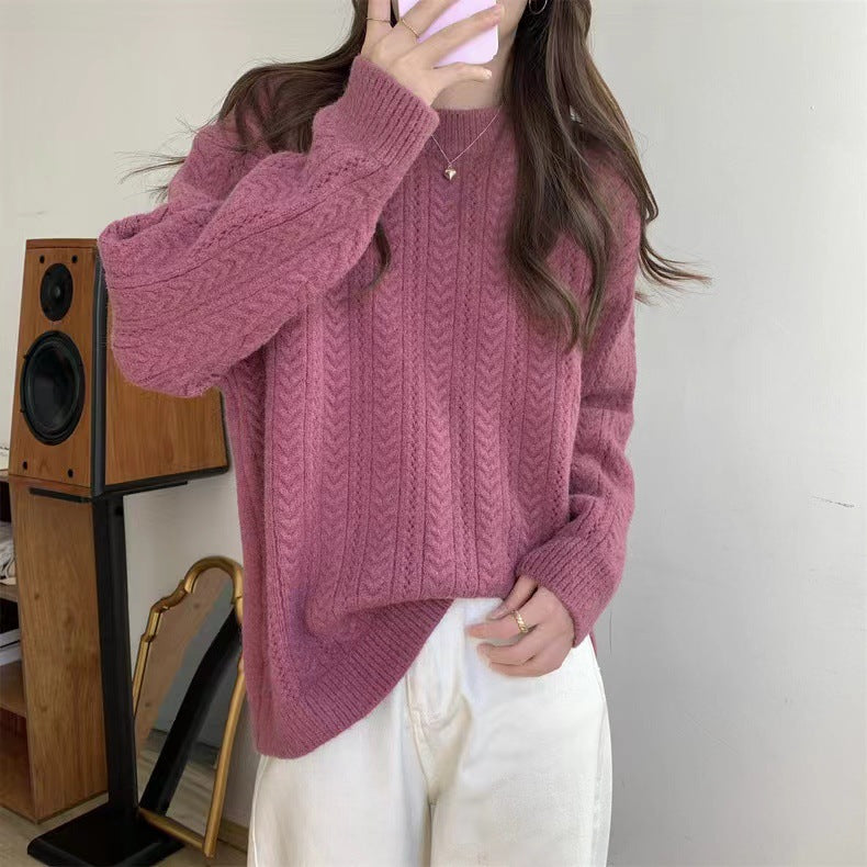 Women's Chunky Knit Sweater with Modern Cable Design