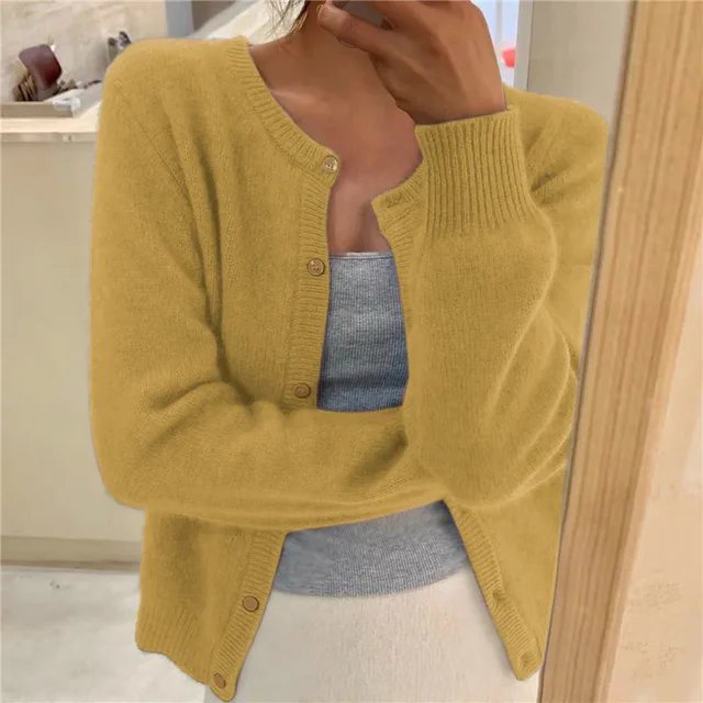 Women's Cropped Cardigan in Soft Brushed Knit for Effortless Style