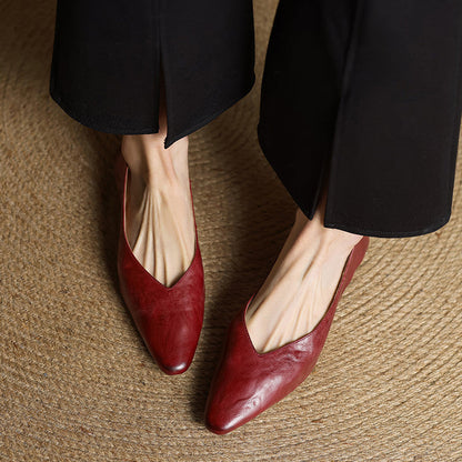 Women's Flat Handcrafted Shoes with Pointed Toe