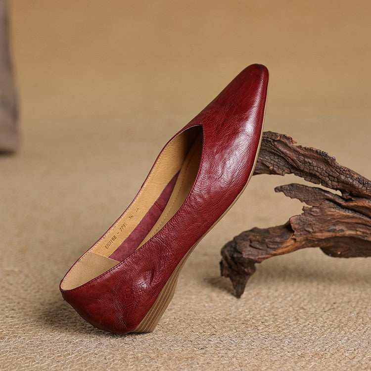 Women's Flat Handcrafted Shoes with Pointed Toe