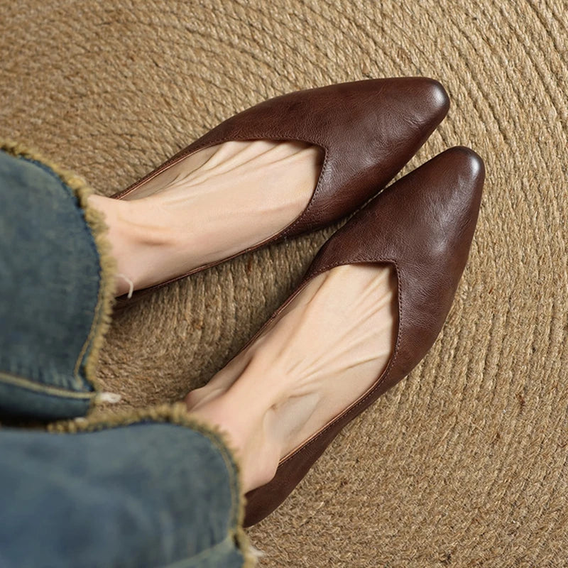 Women's Flat Handcrafted Shoes with Pointed Toe