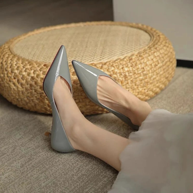 Women's Kitten Heels with Pointed Toe