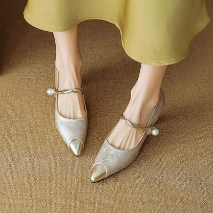Women's Kitten Heels with Twisted Pearl Strap