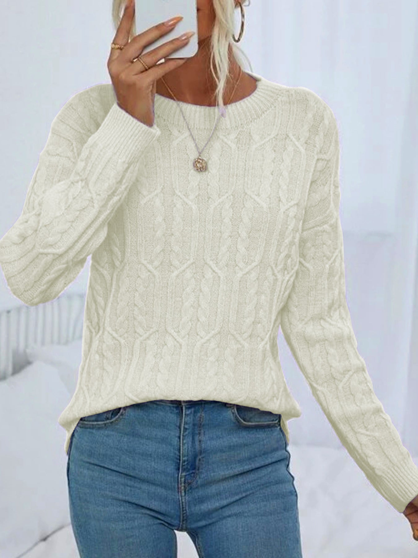 Women's Knitted Sweater with Cable Pattern and Round Neckline