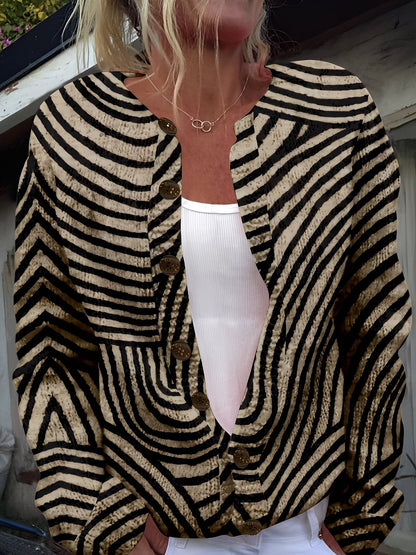 Women's Lightweight Button Cardigan in Classic Design for Effortless Elegance