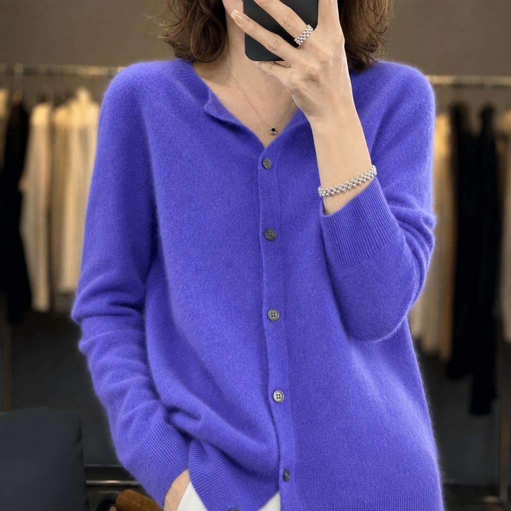 Women's Longline Cardigan with Button Closure in Soft Knit – Cosy