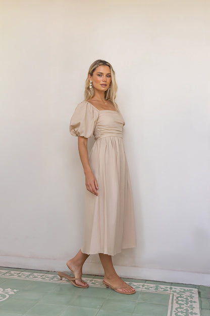 Women's Maxi Dress with Ruffled Neckline and Puff Sleeves