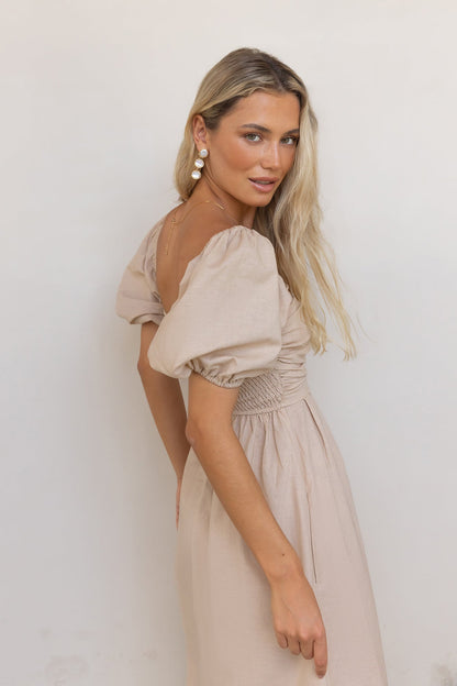 Women's Maxi Dress with Ruffled Neckline and Puff Sleeves