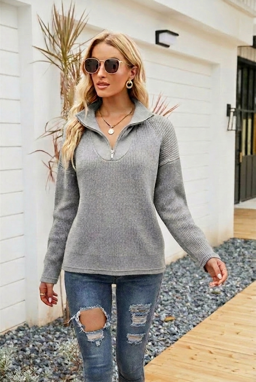 Women's Oversized Half-Zip Knitted Jumper with Structured Collar