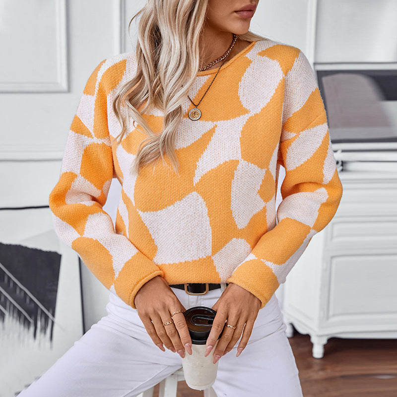Women's Oversized Knitted Sweater with Modern Pattern
