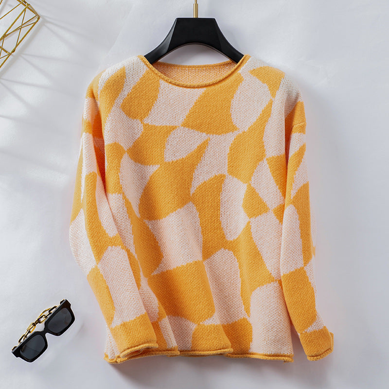 Women's Oversized Knitted Sweater with Modern Pattern