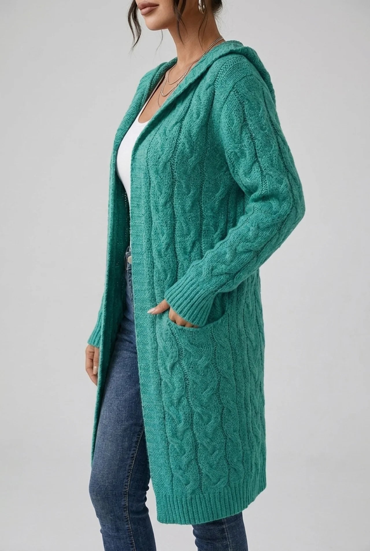 Women's Plus Size Hooded Cardigan in Soft Knit for Cosy Comfort