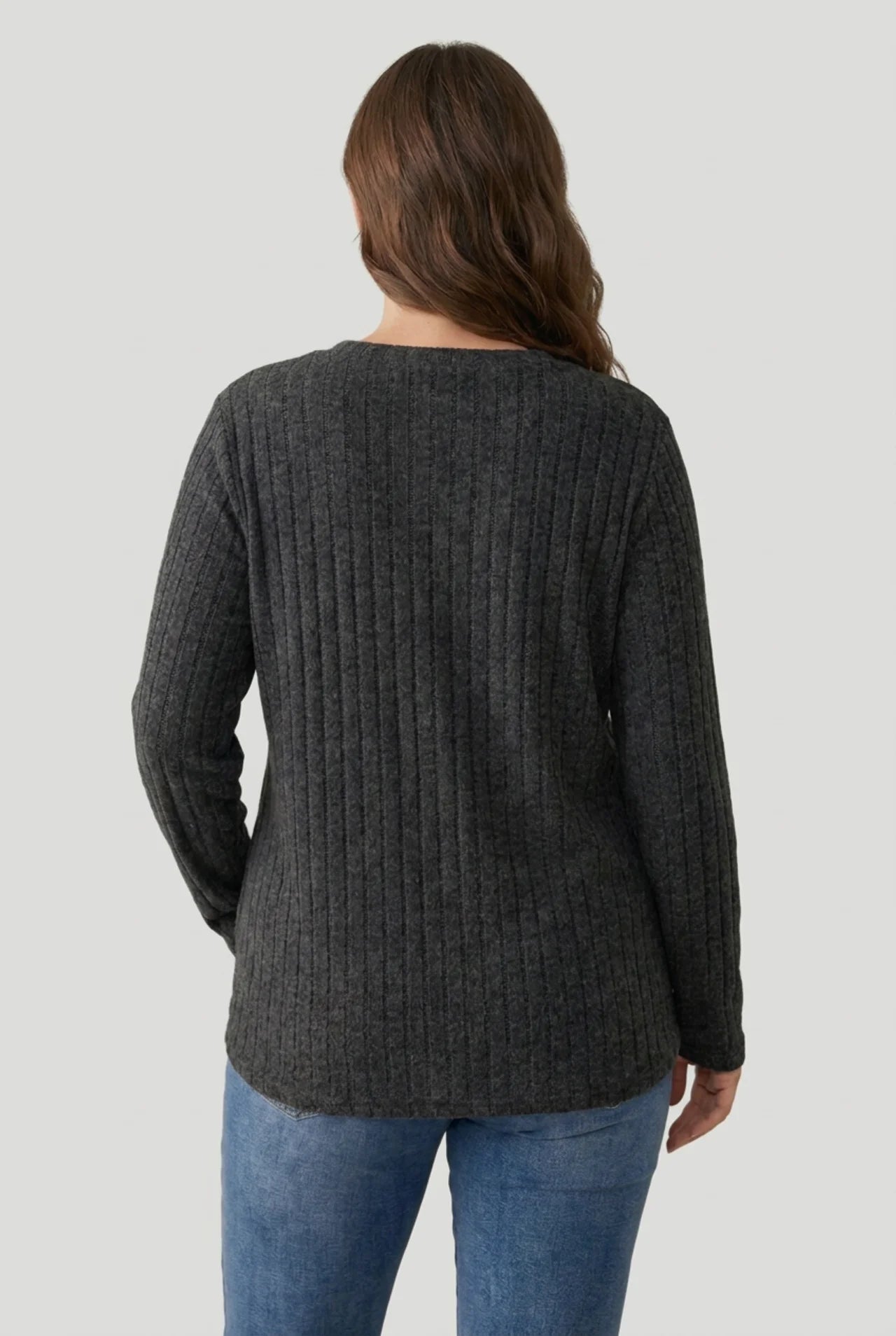 Women's Plus Size Ribbed Knit Jumper with V Neck - Timeless