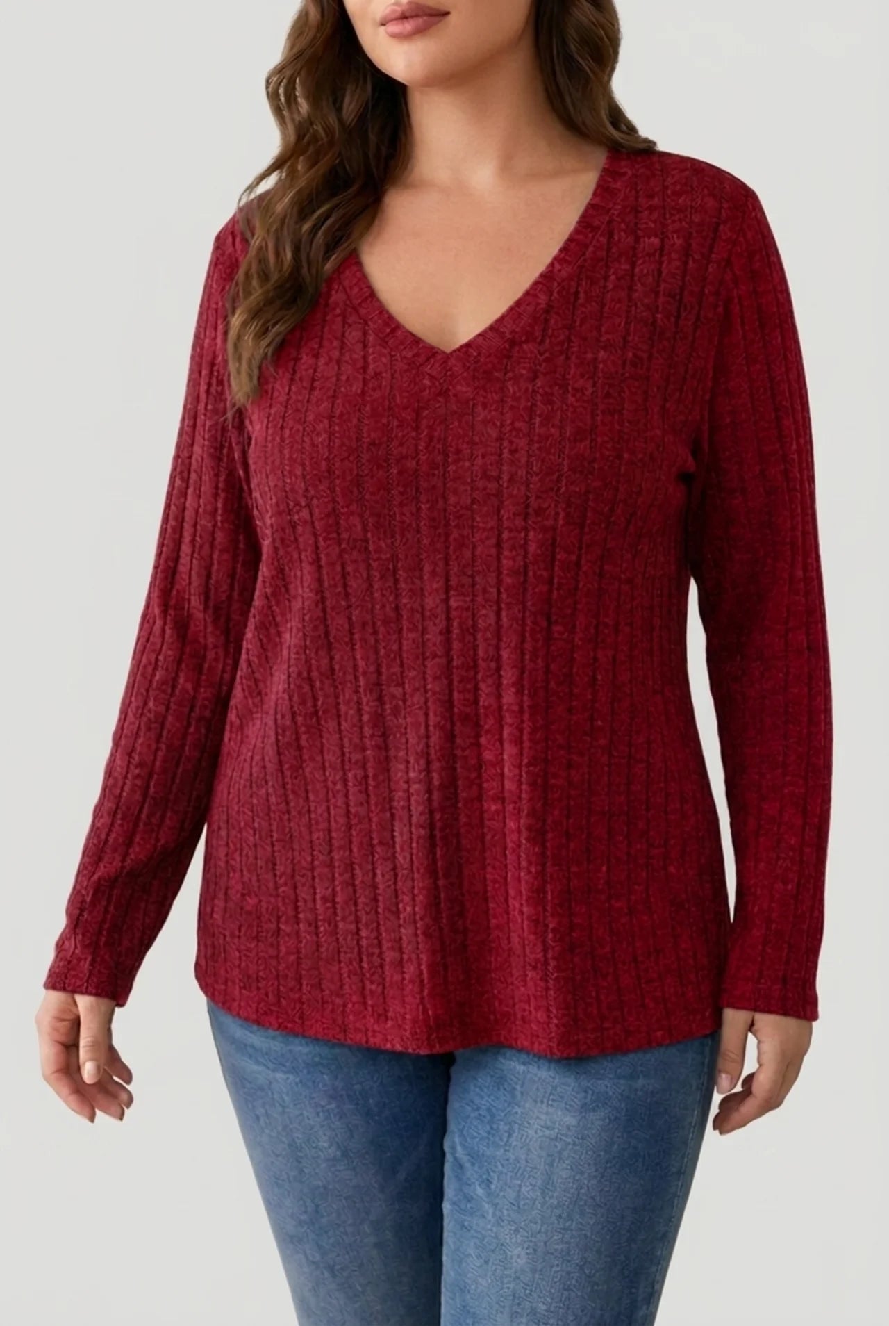 Women's Plus Size Ribbed Knit Jumper with V Neck - Timeless