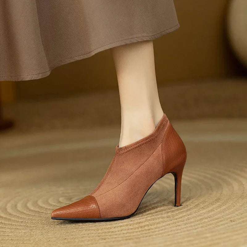 Women's Pointy Toe Heels with Classic Stiletto Heel